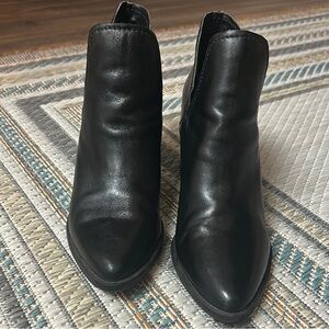 Steve Madden Black Ankle Booties Sleek Design